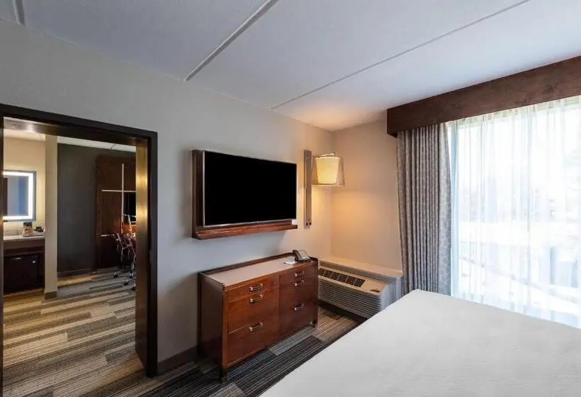 キングサイズベッドのエクゼクティブ, Four Points By Sheraton Atlanta Airport West