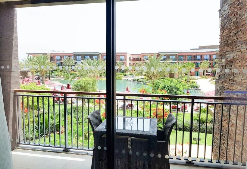 수피리어 룸 풀장 전망, Hilton Cabo Verde Sal Resort