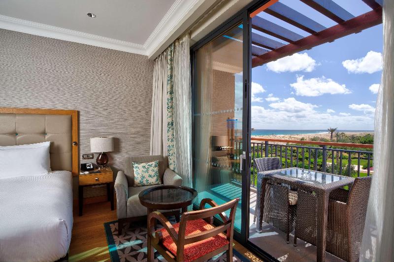 수피리어 룸 풀장 전망, Hilton Cabo Verde Sal Resort