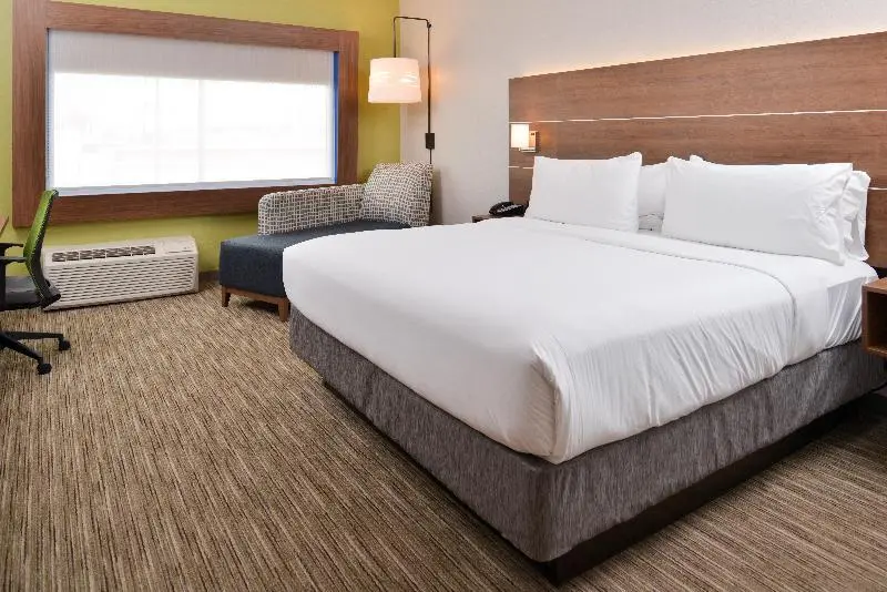 キングサイズベッドのスタンダードルーム, Holiday Inn Express Early, An Ihg