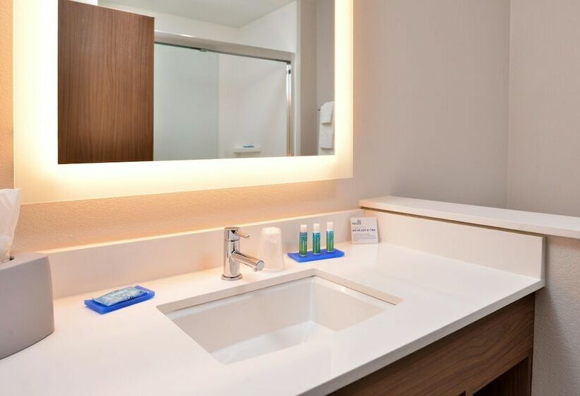 סוויטה, Holiday Inn Express   Early, An Ihg