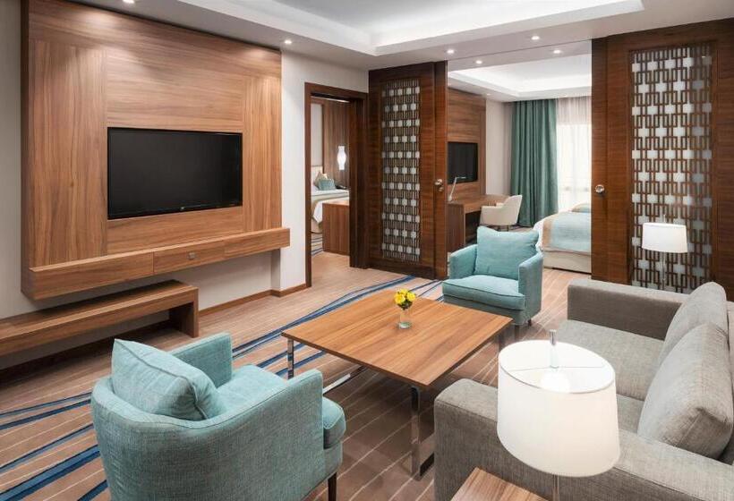 Люкс 2 Спальни, Radisson Blu Hotel, Jeddah Al Salam