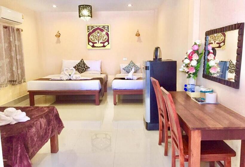 디럭스 패밀리 룸, Srisiam Resort