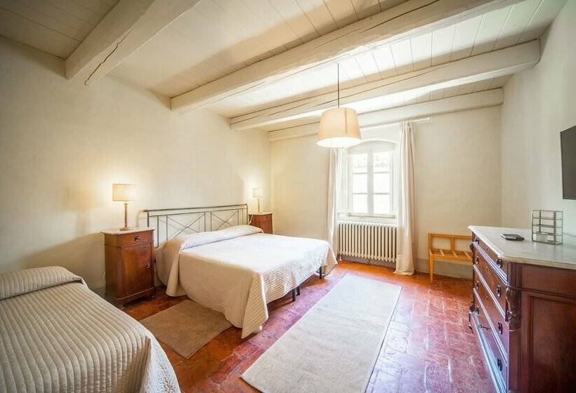 غرفة قياسية ثلاثية, Tenuta La Fratta