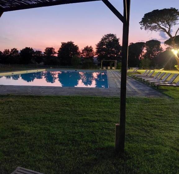 غرفة قياسية ثلاثية, Tenuta La Fratta