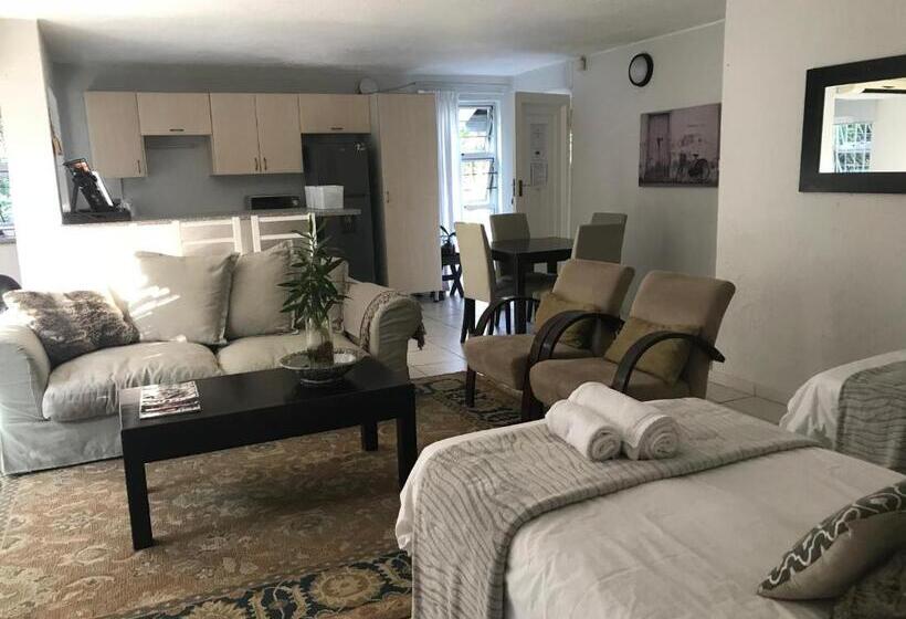 Family flat with terrace, Beach Forest Lodge