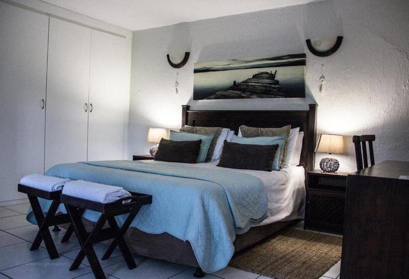 Family flat with balcony, Beach Forest Lodge