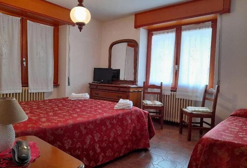 חדר סטנדרט לשלושה, Americana