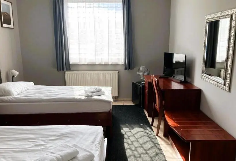 Standard-huone, Ava