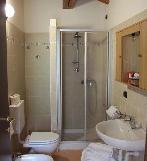 Трехместный Номер Стандарт с Балконом, Bellevue