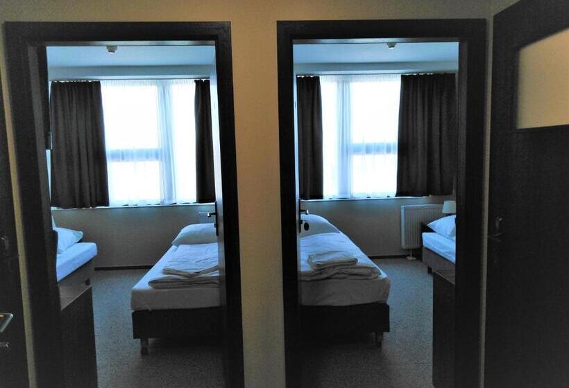 Четырехместный Номер Deluxe, Cargo