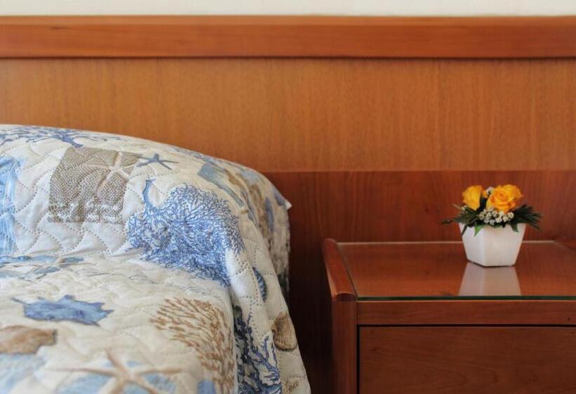 스탠다드 룸, Delle Nazioni