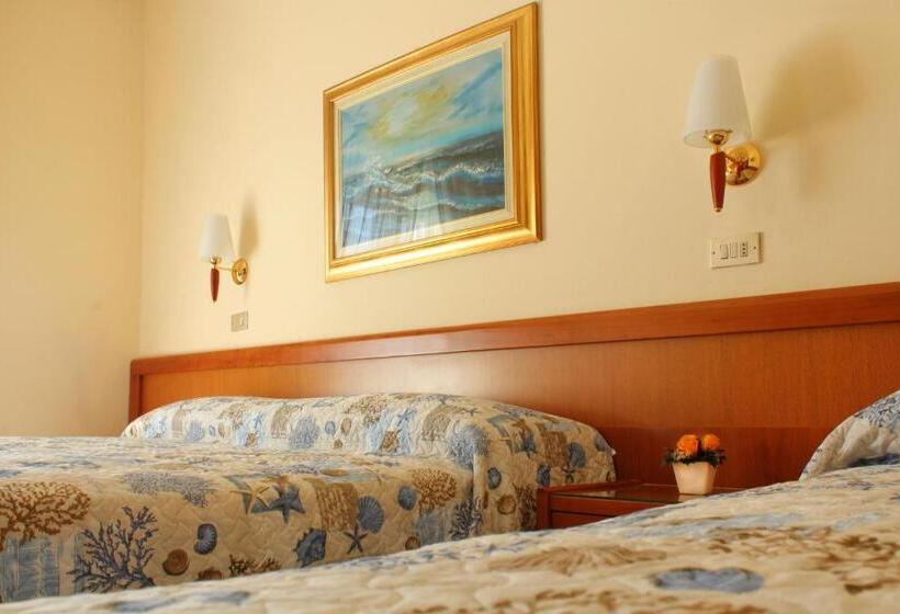 4인용 스탠다드 룸, Delle Nazioni