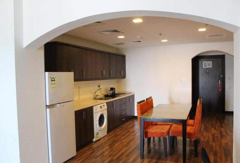 Люкс 2 Спальни, Golden Tulip Al Khobar Suites