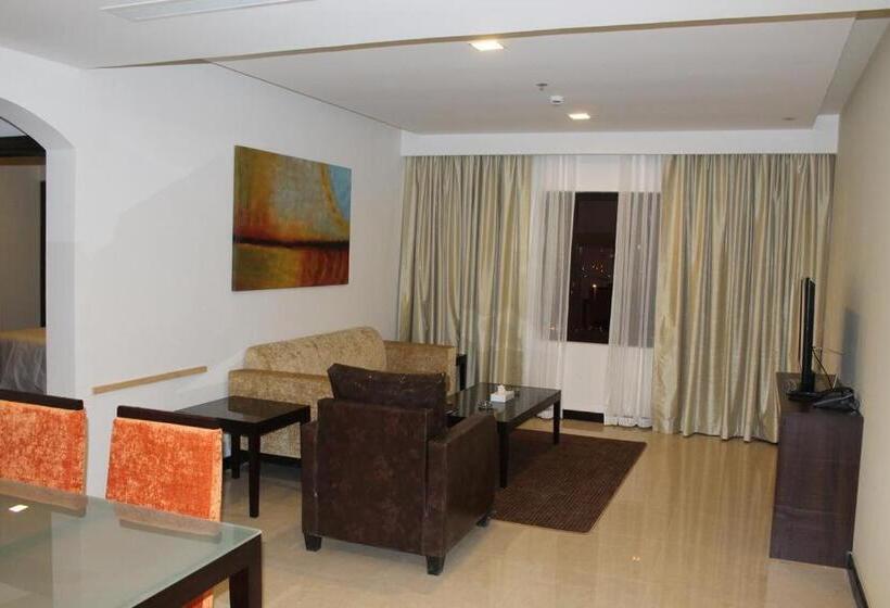 Люкс 2 Спальни, Golden Tulip Al Khobar Suites