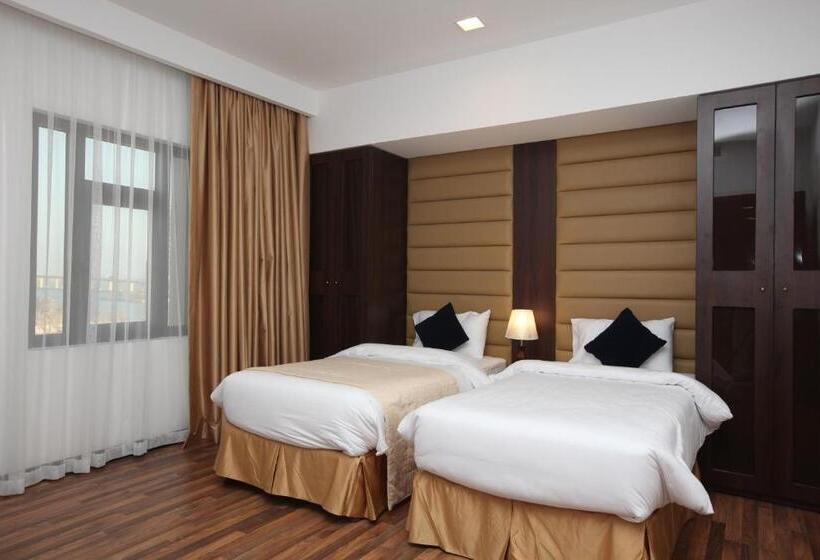 Люкс 2 Спальни, Golden Tulip Al Khobar Suites