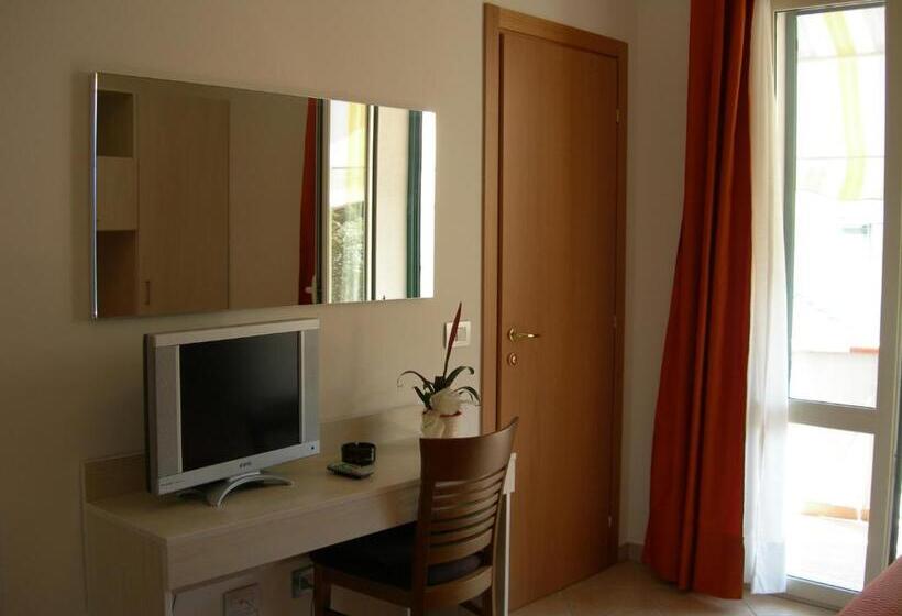 Номер Стандарт, Il Pino