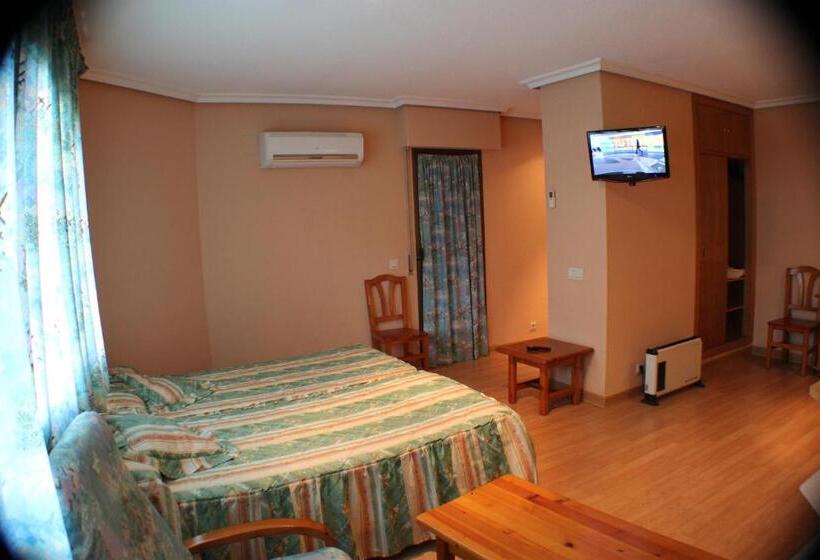 غرفة عائلية, Las Nieves