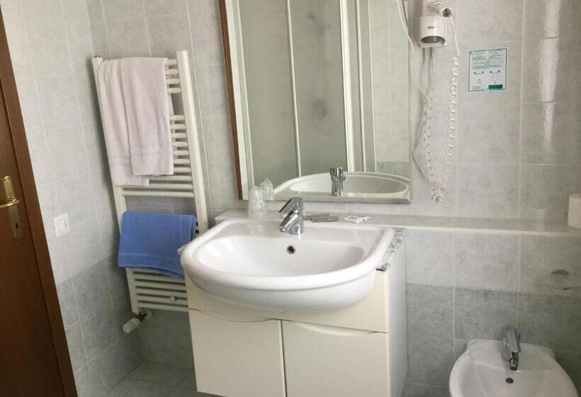 스탠다드 룸, Ristorante Da Toni