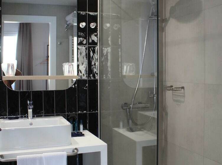 اتاق استاندارد, Roc Meler