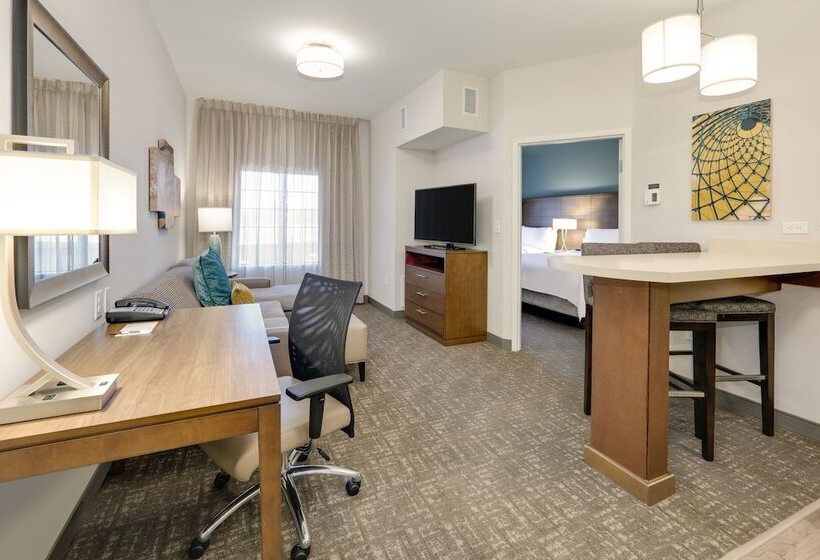适合残疾人士使用的套间, Staybridge Suites   Oklahoma City   Downtown, An Ihg