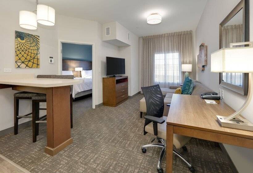 Люкс Адаптированный для Инвалидов, Staybridge Suites Oklahoma City Downtown, An Ihg