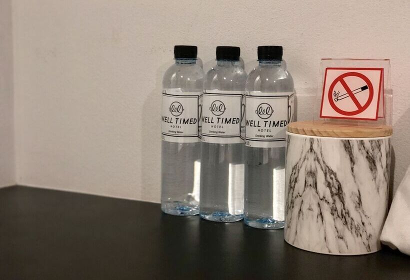 스탠다드 트리플 룸, Well Timed