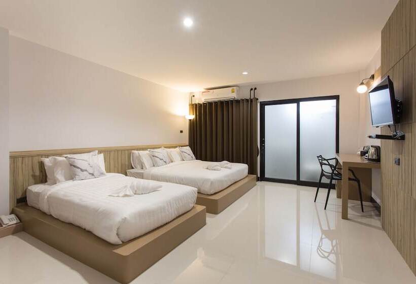 스탠다드 트리플 룸, Well Timed