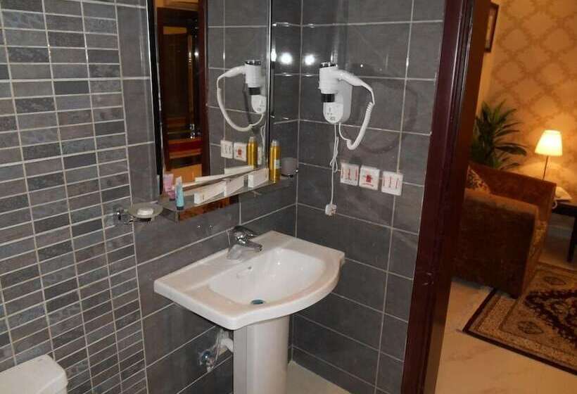 2ベッドルームアパートメント, جلنار الشرق للشقق المخدومة