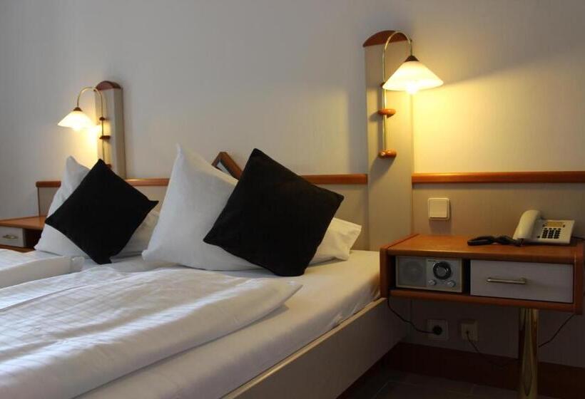 اتاق استاندارد با بالکن, Seehotel Paulitsch