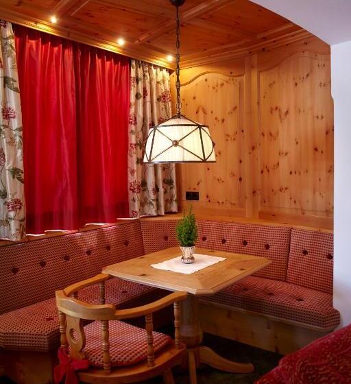 סוויטה, Sporthotel Lorünser