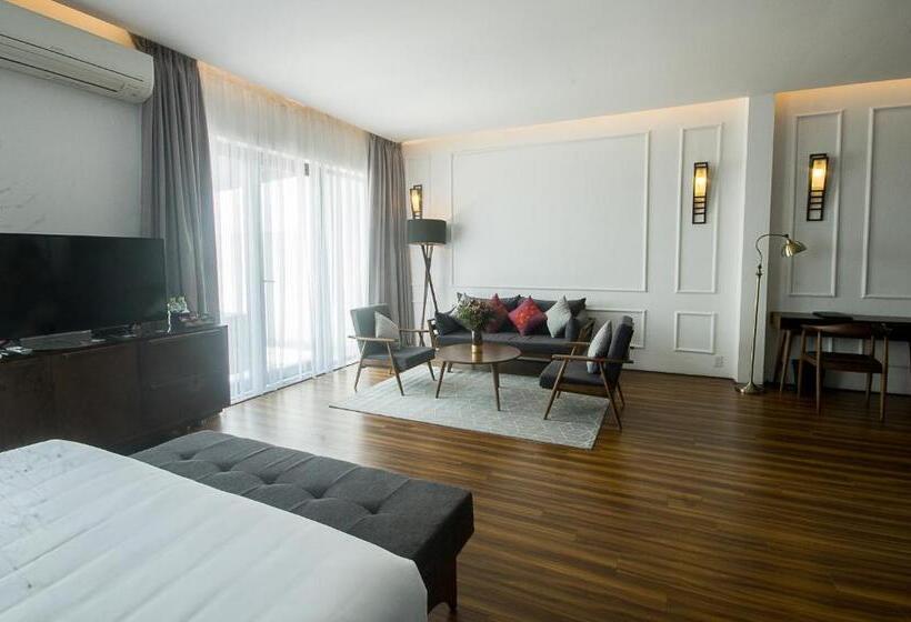 Suite with Terrace, Danang Boutique