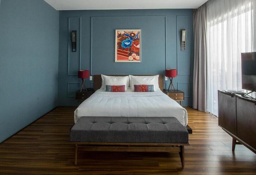 Suite with Terrace, Danang Boutique