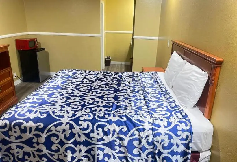 キングサイズベッドのスタンダードルーム, Simplestay Suites San Bernardino