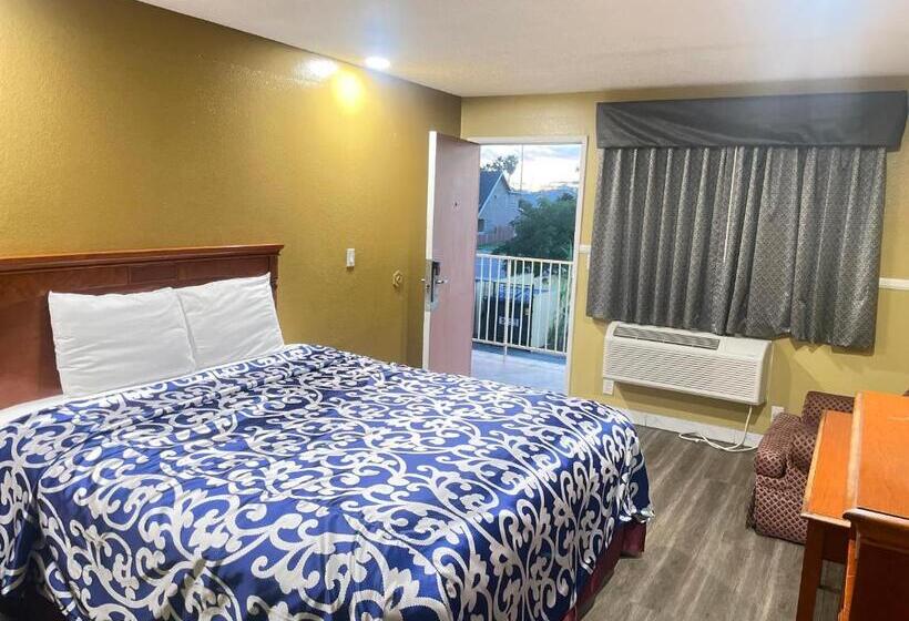스탠다드 룸 킹사이즈 침대, Simplestay Suites   San Bernardino