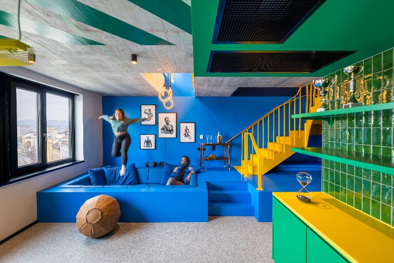 غرفة عائلية متصلة, Grotte Del Paradiso