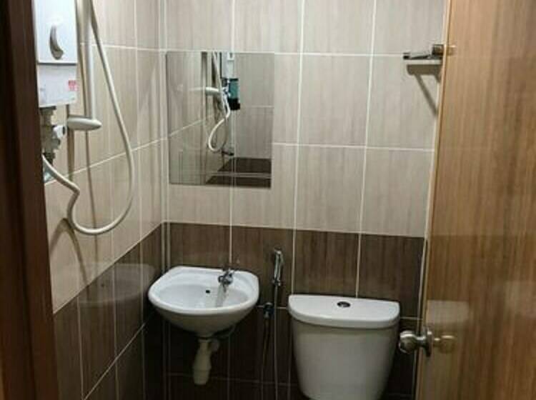 高级大房间, Maha