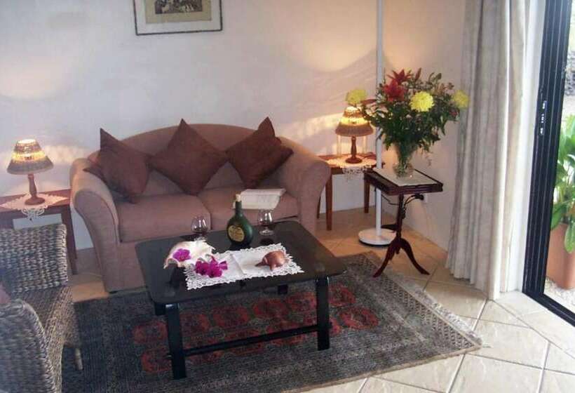 کلبه ییلاقی, Seachange Lodge