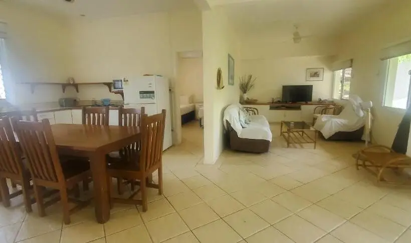 بانگلوی استاندارد 2 خوابه, Seachange Lodge