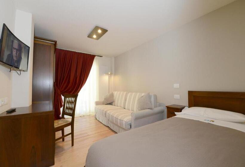 Номер Стандарт Трехместный, Sole