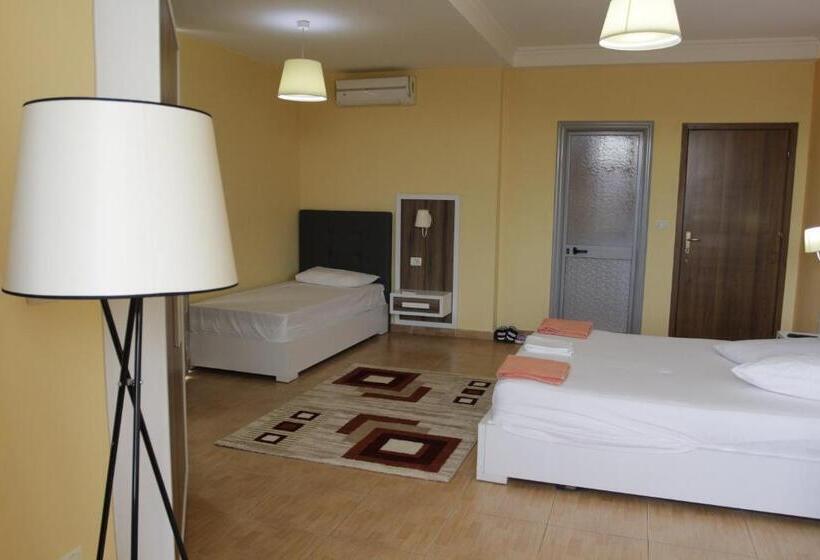 基本三人间, Star