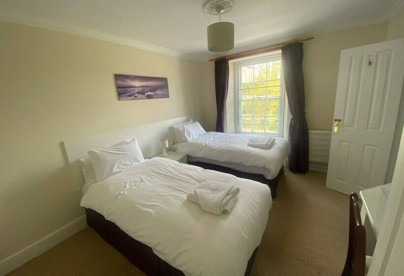 スタンダードルーム, Victoria Hotel By Chef & Brewer Collection