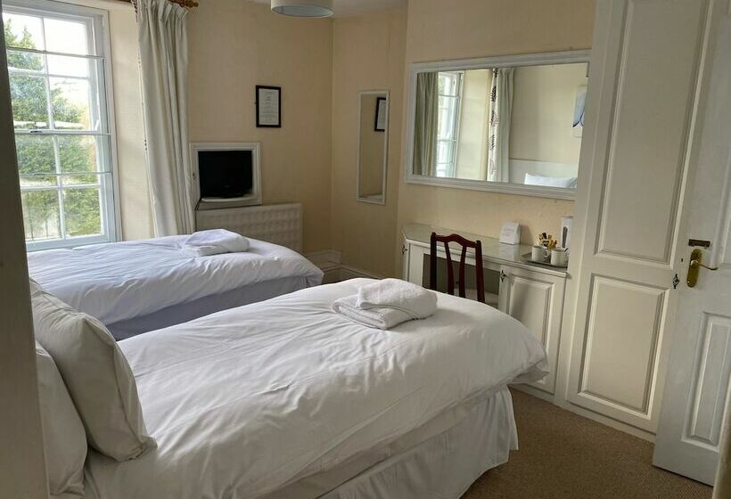 スタンダードルーム, Victoria Hotel By Chef & Brewer Collection