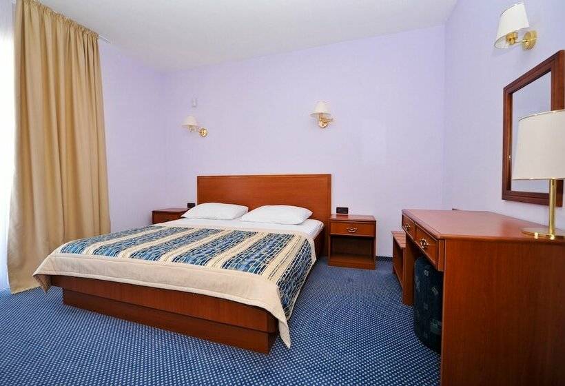 Люкс Боковой Вид на Море, Villa Kastel