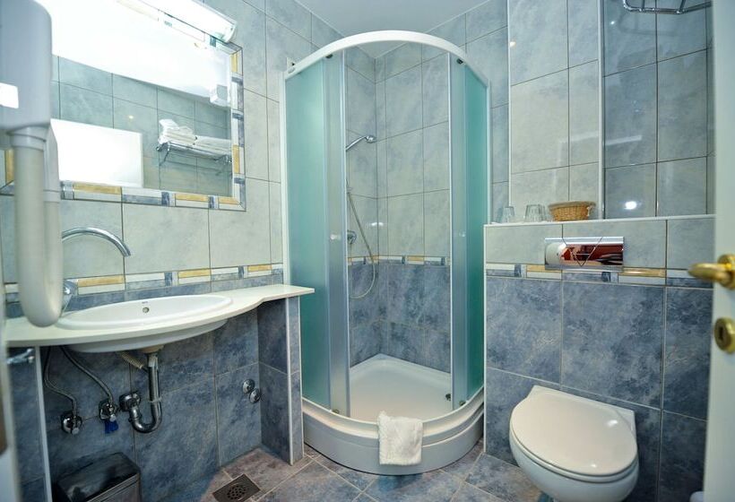 Люкс Вид на Море, Villa Kastel