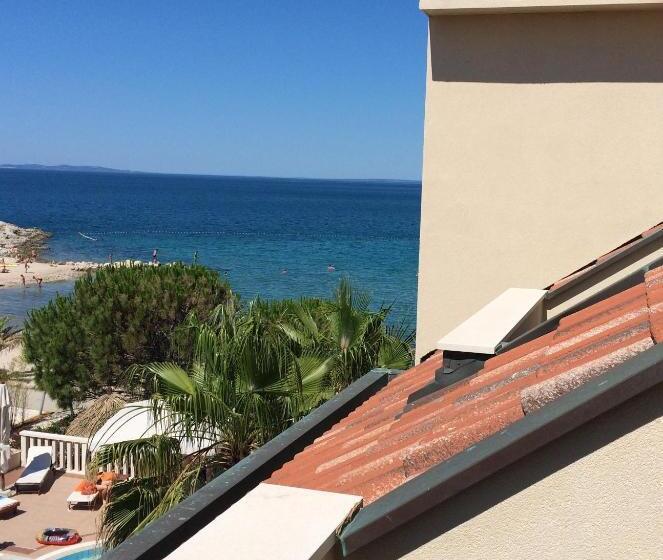 Семейный Номер Вид на Море, Villa Kastel