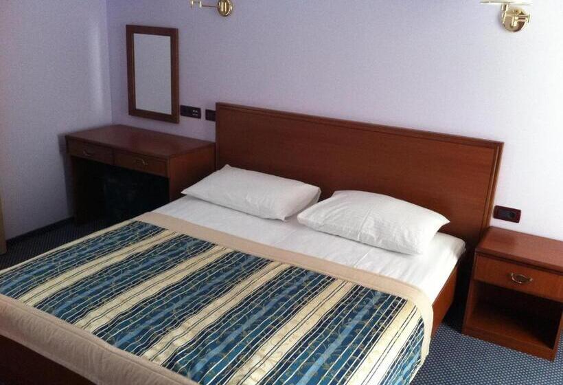 Люкс 3 Спальни, Villa Kastel