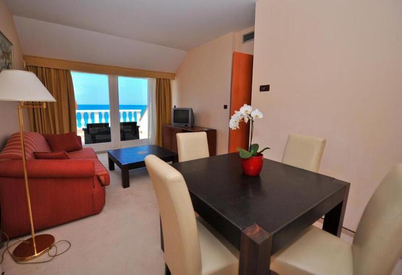 Люкс Вид на Море, Villa Kastel