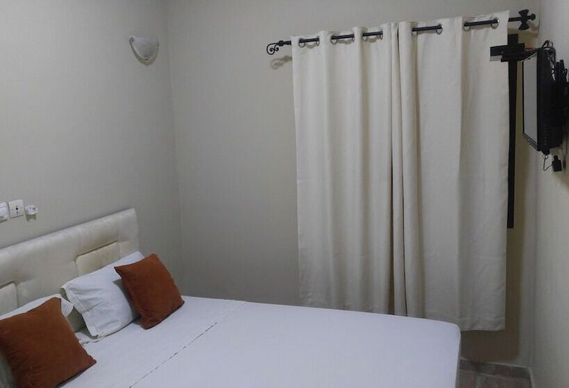 اتاق اکونومی, Yabisso