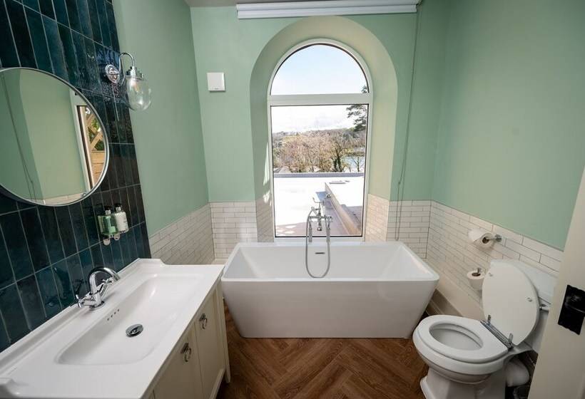 スーペリアールーム, Victoria Hotel By Chef & Brewer Collection